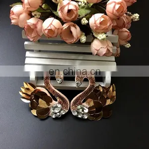 High Grade Handmade Decorative Beaded Rhinestone Sequins Swan Patches for Clothing thumbnail-2