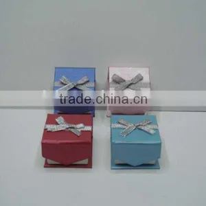 Paper Gift Box thumbnail-1