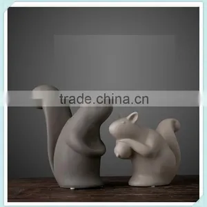 Resin Squirrel Statue Squirrel Figurine for Home Decoration thumbnail-1