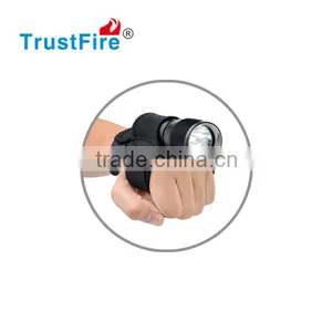 Trustfire DF-008 Cree Led 700 Lumens Portable Led Hand Diving Flashlight thumbnail-4