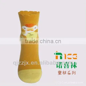 Fully Computerized Three-dimensional Sock Knitting Machine thumbnail-1