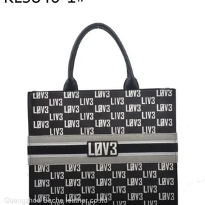 Factory for 15 Years, Specializing in The Development and Production of Women′s Bags and Men′s Bags, Monthly Production of 80, 000 Minimum Orde Only 300pcs KL3846-2# thumbnail-1