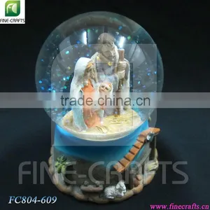 Polyresin Christmas Nativity Snow Globe thumbnail-1