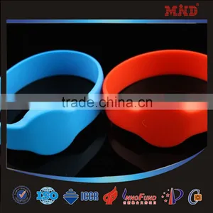 MDW67 Factory Price Passive Silicone Rfid Wristband thumbnail-3