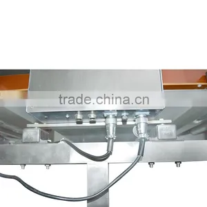 Conveyor Metal Detection Equipment for Foods , Shoes, Clothes Processing Industry thumbnail-5