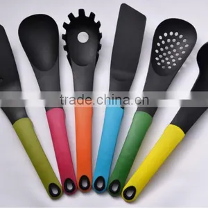 Colorful Kitchen Utensil Set thumbnail-1