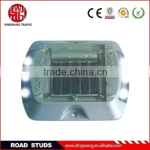 Flashing Solar Cat Eyes Road Stud thumbnail-1