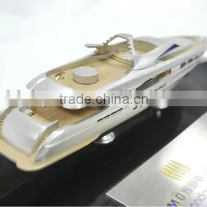 Diecast Cruise Yacht Model thumbnail-2