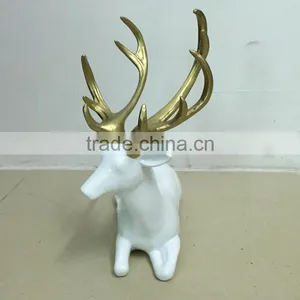 Resin Sitting Reindeer Statue thumbnail-4