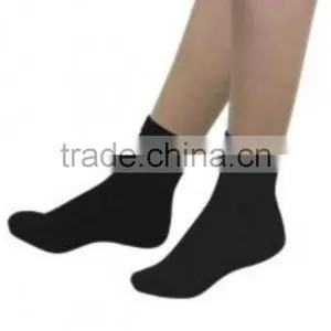 Super Moisturizing Pressure Relieving Gel Socks for Men thumbnail-1