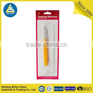 Oval Handle Portable Tailors Sewing Tools Seam Ripper thumbnail-2