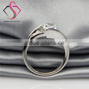 Round Brilliant Cut Moissanite 1CT 6.5mm Center Whirl Band 14k 18k White Yellow Gold Diamond Engagement Ring thumbnail-4