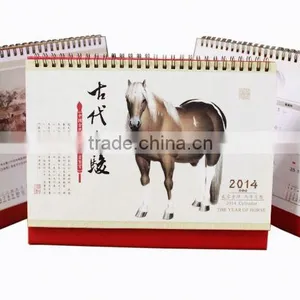 Creative Desk Calendar Designs thumbnail-1