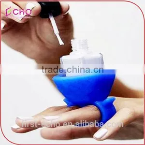 Soft Flexible Silicone Gel Wearable Nail Polish Varnish Bottle Holder Ring for Female Women Girls thumbnail-4