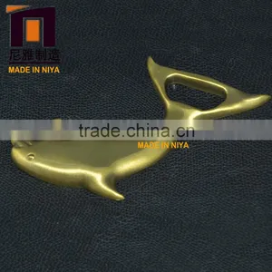 Porpoise Shape Gold Plating Metal Beer Bottle Opener Keychain thumbnail-3