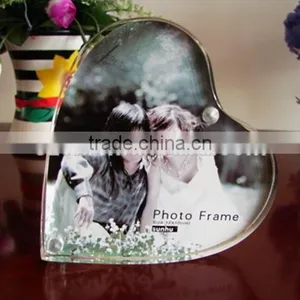 High Quality Clear Heart Shape Mini Acrylic Sexy Girl Photo Frame thumbnail-2