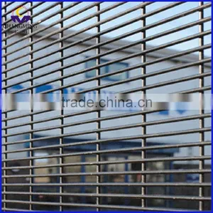 High Quality Anti-climb Welded Mesh Panel Fence for Highway thumbnail-5