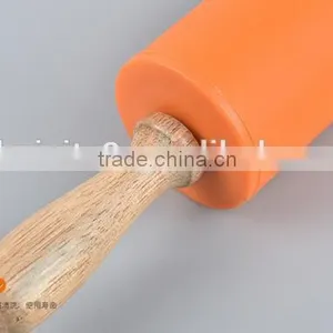 CY133 New Wood Handle Colorful Silicone Rubber Rolling Pins thumbnail-2