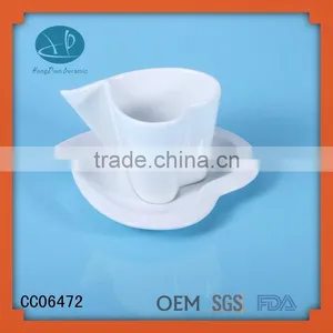 Drinkware Saucer Porcelain Heart Shape Cup and Saucer thumbnail-1