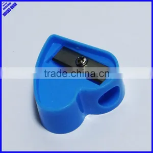One Hole Plastic Novelty Heart Shaped Pencil Sharpener thumbnail-2