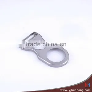 High Quality Stainless Steel Fruit and Vegetable Peeler thumbnail-1