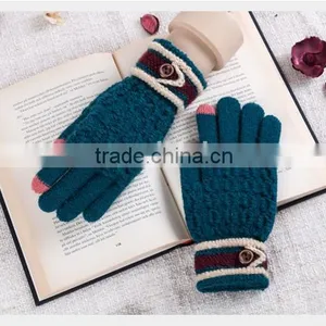 Hot Sale For Christmas Unisex Touch Screen Gloves For Couples 2 Fingertips With Conductive Fiber thumbnail-5