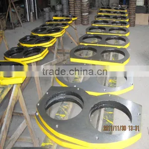 Concrete Pump Spectacle Plate thumbnail-3