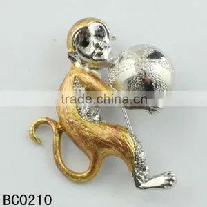 Fashion Bangjin Monkey Brooches For Men thumbnail-1
