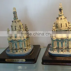 Resin Souvenir Building thumbnail-1