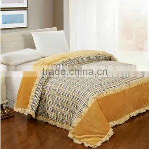Double Bed Designs Silk Quilt for Bed Handcrafted Quilt thumbnail-1