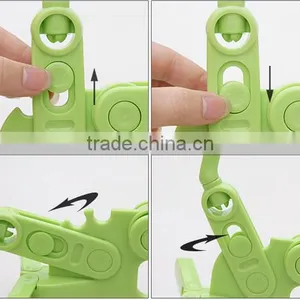 Plastic Rotatable Foldable Over The Door Clothes Hanger Holder Clothes Drying Rack thumbnail-6