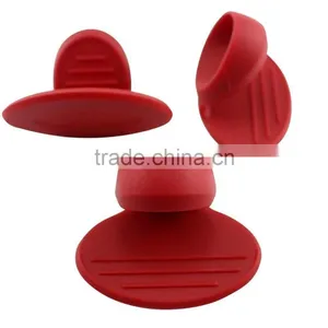Creative Microwave Oven Mitt Silicone Hand Clip Kitchen Insulated Glove thumbnail-4