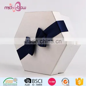 Ribbon Bow for Gift Wrapping Box thumbnail-5
