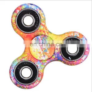 2017 Hot Fingertips Camouflage Triangle Gyro Decompression Fingertips Gyro With LED Lights thumbnail-6