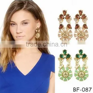 2016 New Arrival High Quality Fashion Statement Earring for Women Beautiful Earring Wholesale thumbnail-1