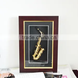 Saxophone Sax Display Case Wall Frame Home Furnishing thumbnail-1