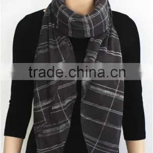 Grey Printed Viscose Scarf thumbnail-1