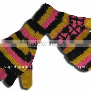 Woolen Gloves thumbnail-1