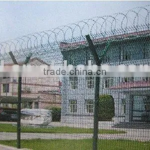 Freeway and Railway Mesh Fence thumbnail-1