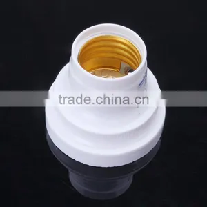 E27 Types Plastic Lamp Holder thumbnail-1