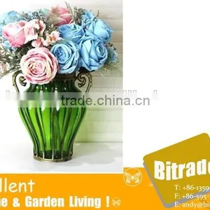 Metal Vase thumbnail-2