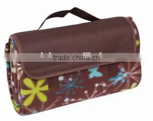 2014Xinbo Waterproof Picnic Blanket Folded as a Suitcase Style thumbnail-1