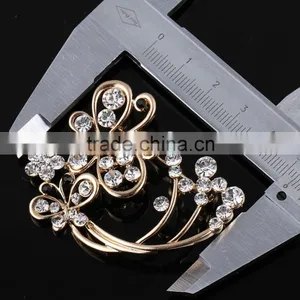 Hollow Flower Rhinestone Metal Brooch Pins,Magnetic Beaded Butterfly Metal Brooch thumbnail-3