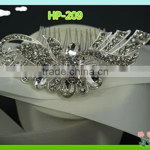2015 Wholesale and Unique Crystal Bridal Haircomb thumbnail-1
