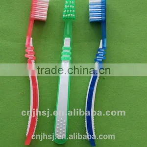 Hot Selling 4 Pcs Packing Family Adult Toothbrush thumbnail-1