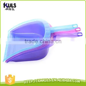 Wholesale Portable Plastic Dustpan With Different Colours thumbnail-1