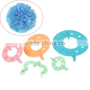 High Quality Knitting Tool Round Mixed Plastic Pom Pom Maker thumbnail-1