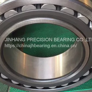 Spherical Roller Bearing 21305CC 25*62*17mm thumbnail-4