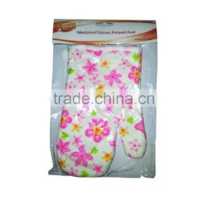 High Quality Heatproof Microwave Oven Cotton Cooking Glove thumbnail-1