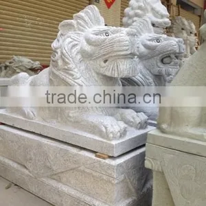 European Style White Color Hand Carving Lion Statue thumbnail-1
